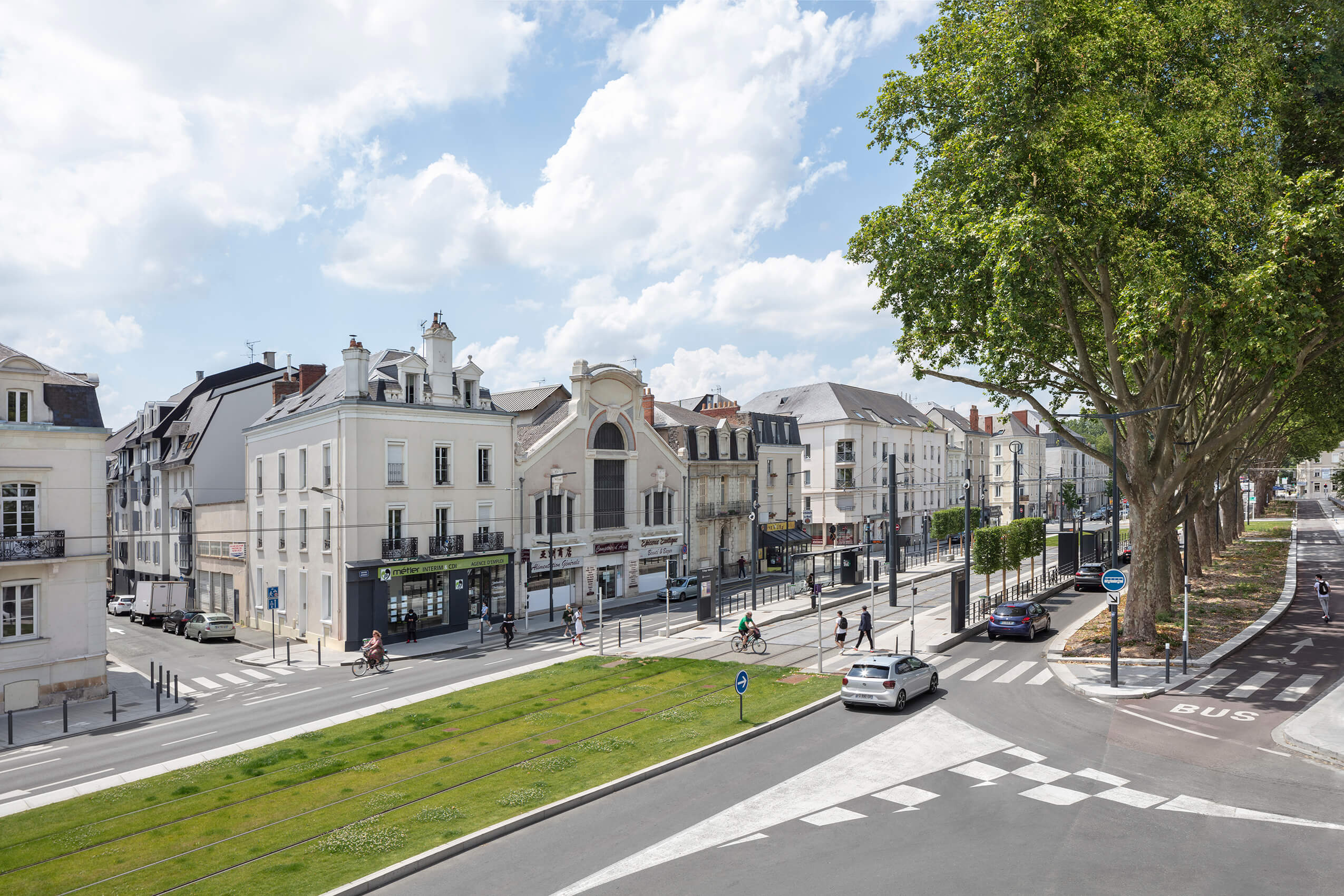 Angers LRT line B richez-associes-tram-angers-1