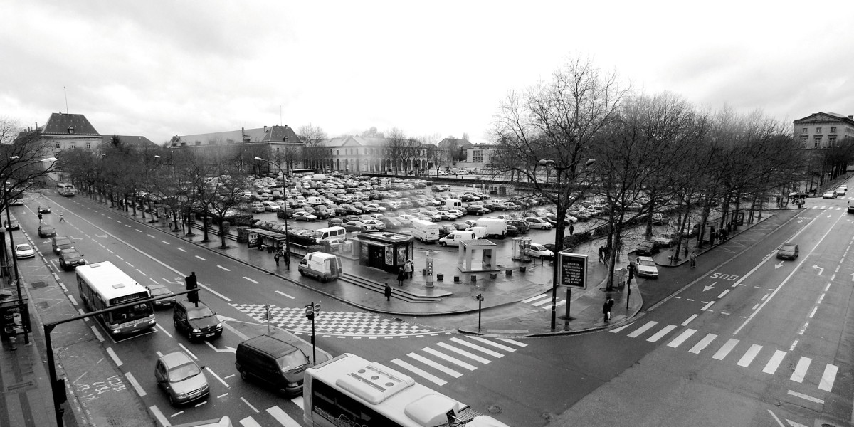 La place de la République 1-place-avant_nb