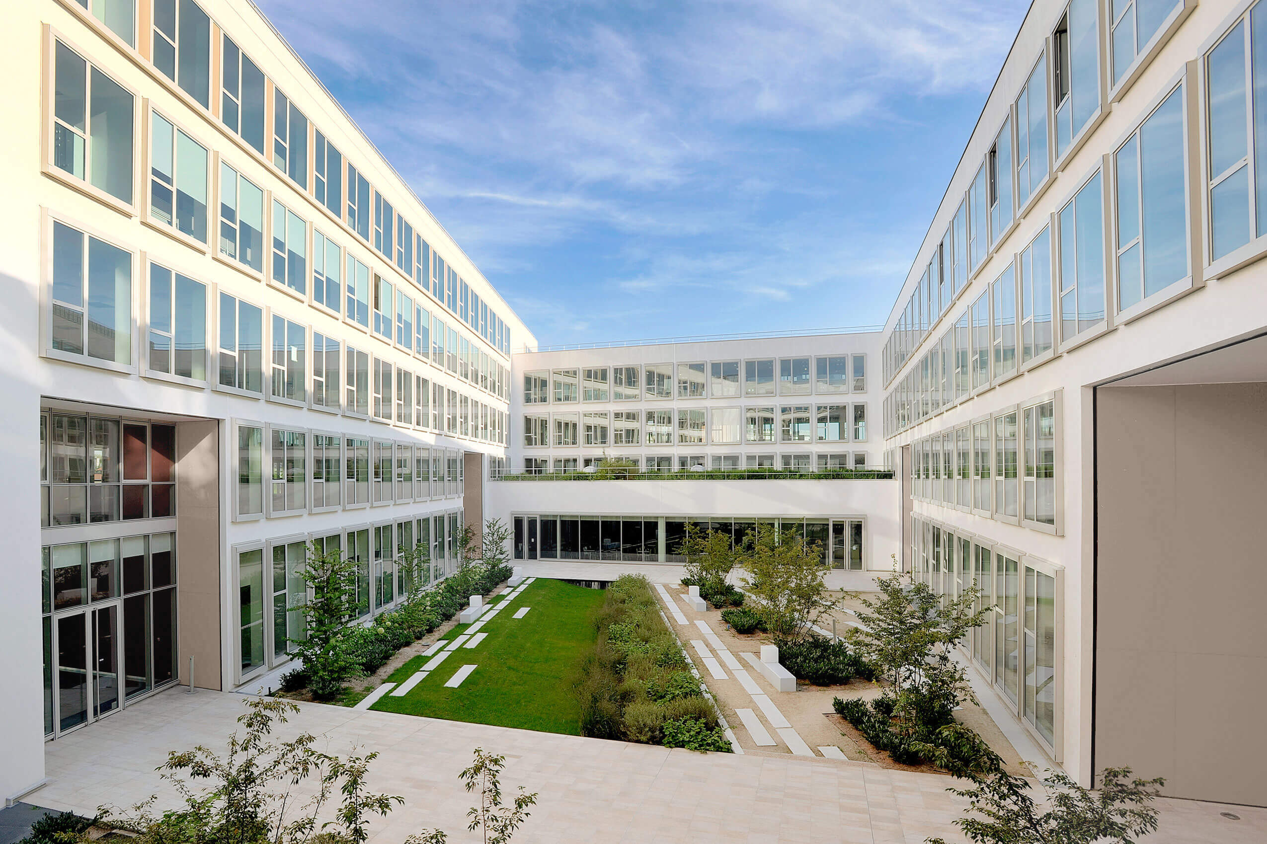 Les bureaux du Canal sde_cour_int_1_retoucherap-beige