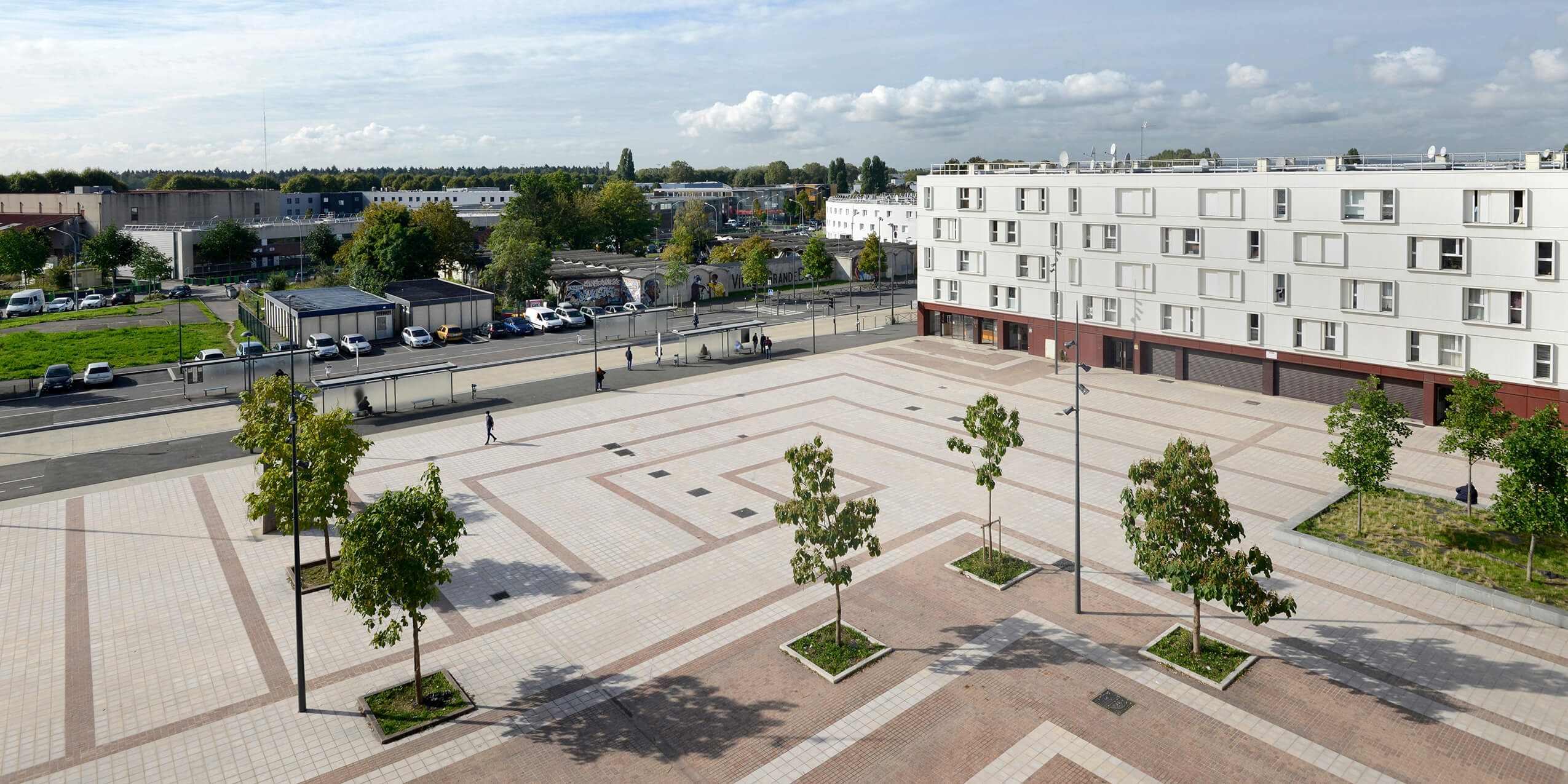 La requalification des espaces publics de la Grande Borne photo-2
